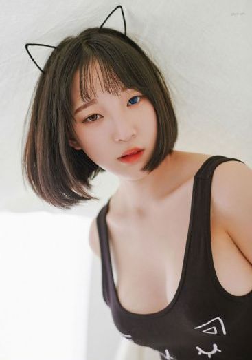 日韩性感美女热舞_BD高清在线