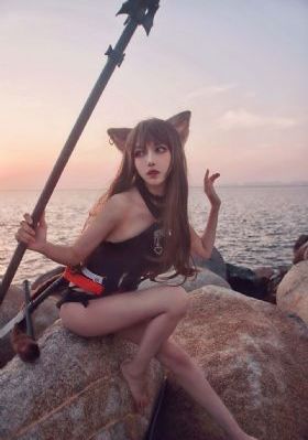 日韩女免费视频_十万网红美女美酱